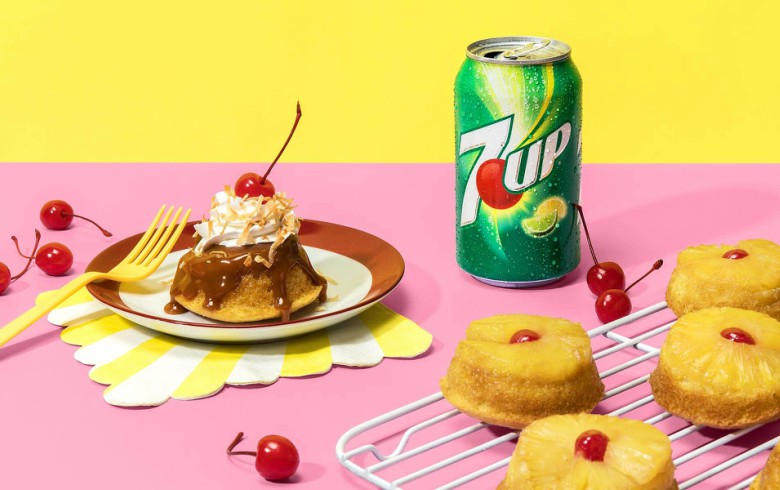Pastelitos volteados de piña 7up by Comercial Tabarca 7up refresco comercial tabarca distribución de bebidas y alimentación alicante cómelo
