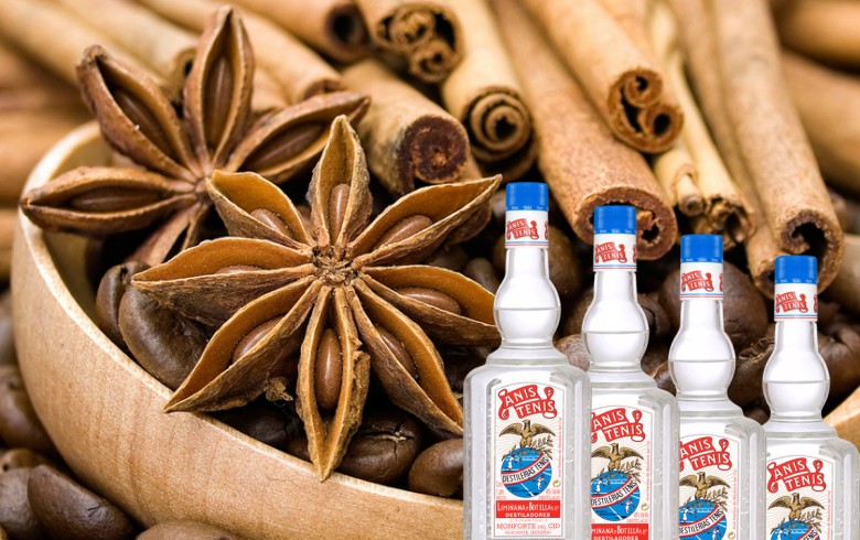 Anis Tenis y licor de café anis tenis cafe licor comercial tabarca distribucion de bebidas y alimentacion alicante