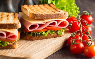 dia mundial del sandwich mixto jamon cocido tradicional la selva comercial tabarca distribucion de bebidas y alimentacion alicante destacada